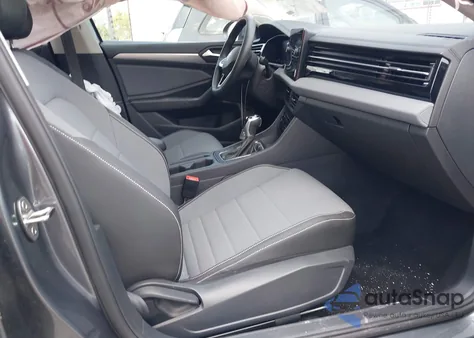 2025 Volkswagen Jetta 1.5T Se from USA, damaged, VIN 3VWEX7BU3SM019407